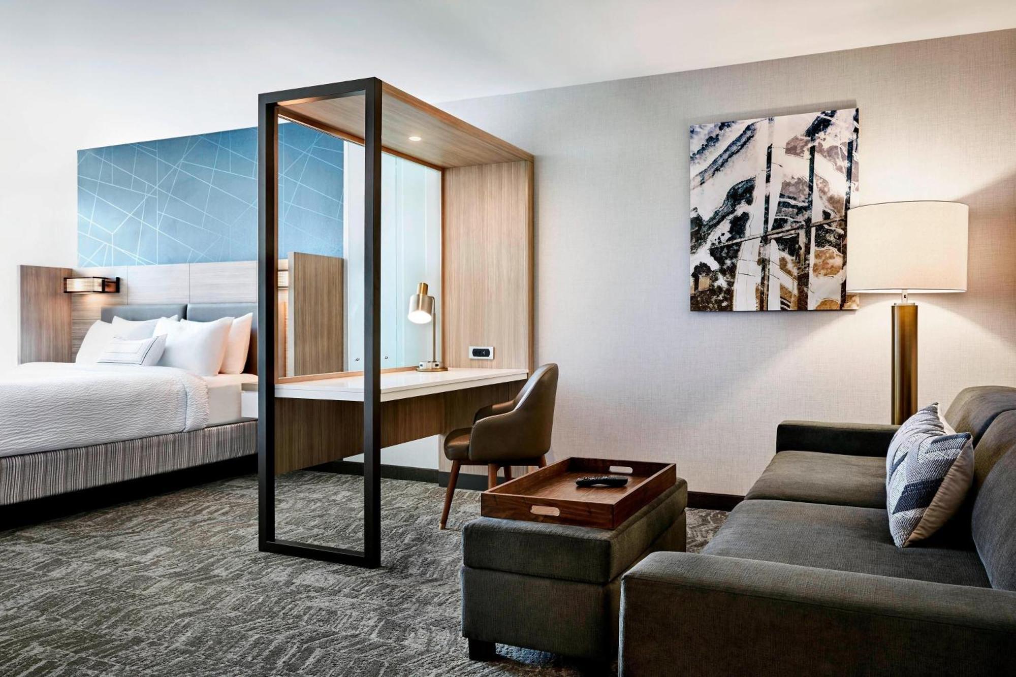 Springhill Suites By Marriott Hartford Кромуел Екстериор снимка